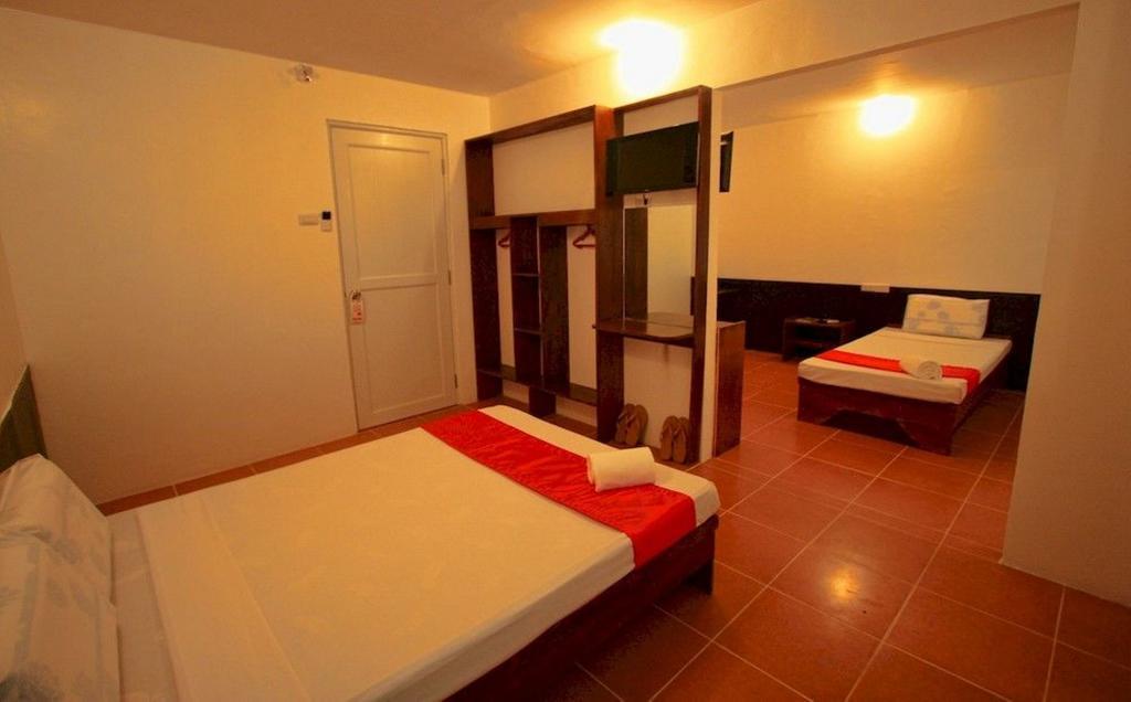 Travelbee Heritage Inn Dapitan Стая снимка
